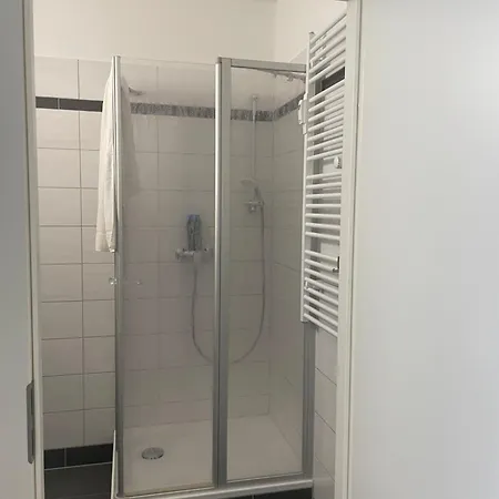 Frei Quarto em Acomodações Particulares *